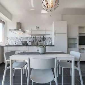  Apartamento Nomentana White By Ghor Itália